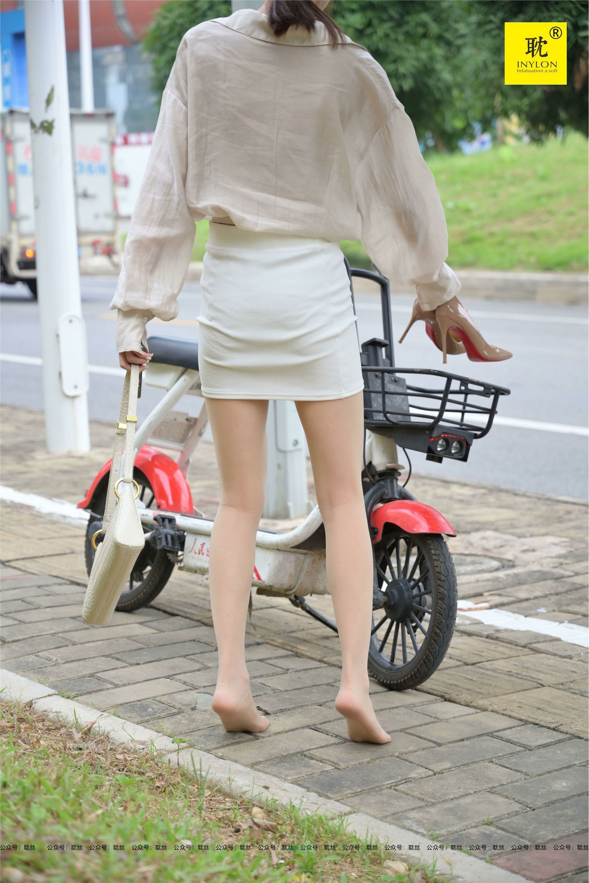 IESS异思趣向  第N种幻想之《一个人下班》⑤ 丘主管